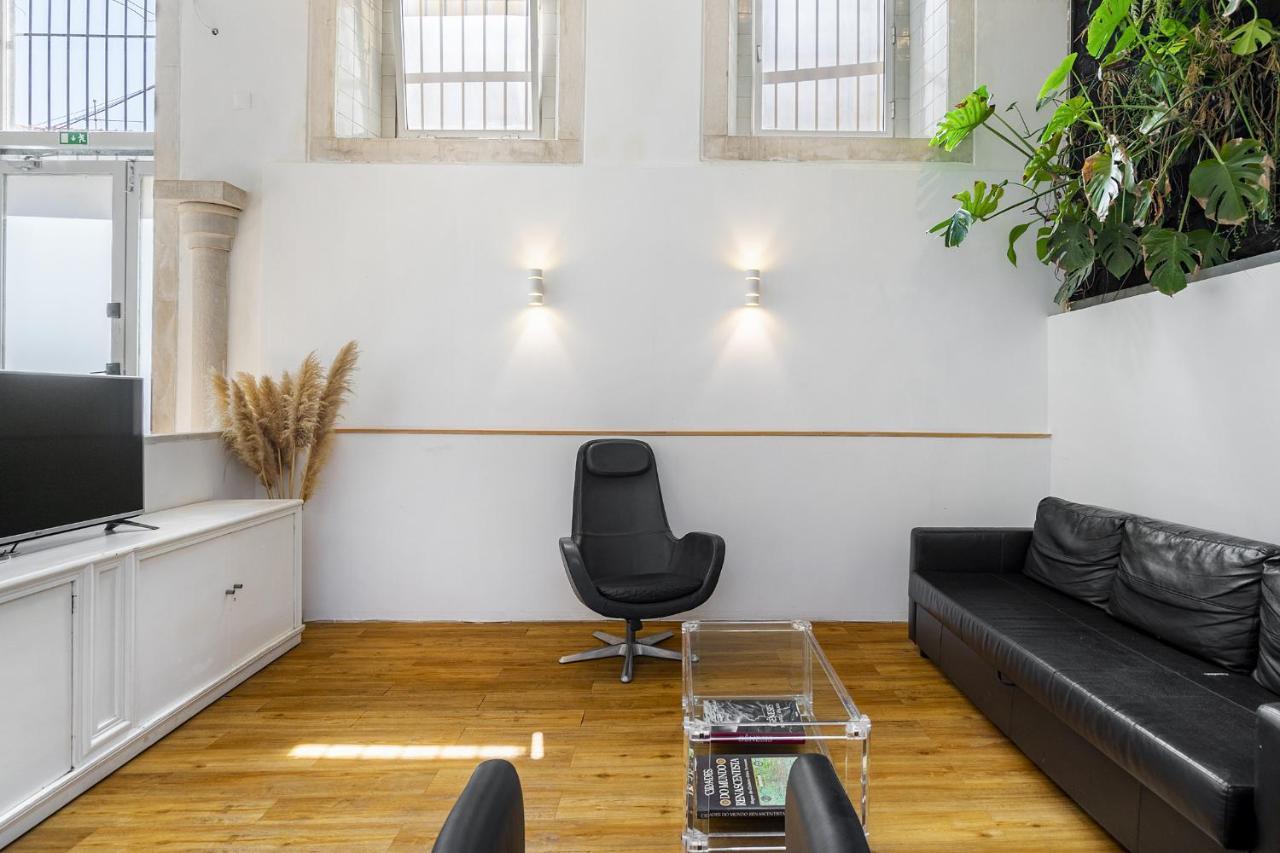 Whome 1-bedroom Loft Perfect To Explore Lissabon